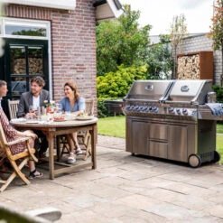 Napoleon Barbecue Gaz Napoléon Prestige Pro 825 SIBPSS 6 Brûleurs + 1 Latéral + 1 Arrière -Pas Cher Barbecue & Brasero Magasin barbecue gaz napoleon pro infrarouge inox 825 3