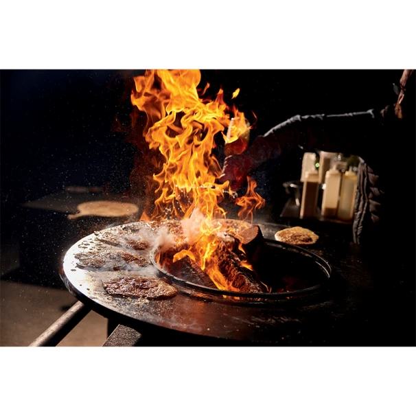 Braséro Plancha OFYR Island 100 Pro Black Billot Teck 4 Braséro Plancha OFYR Island 100 Pro Black Billot Teck – Image 4