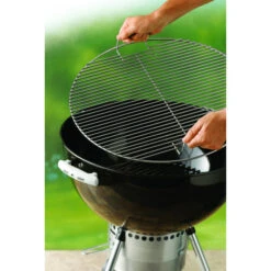 Grille De Cuisson Barbecue Charbon Weber 57 Cm -Pas Cher Barbecue & Brasero Magasin grille de cuisson weber pour barbecue 57 cm 1
