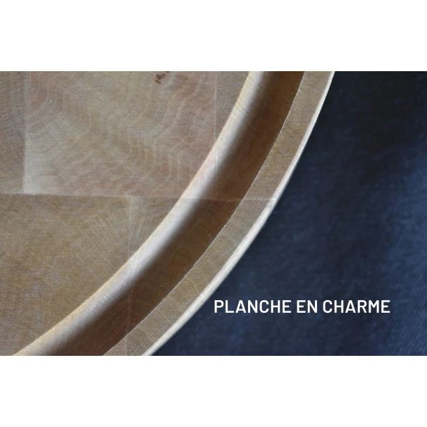 Planche à Découper Ronde Avec Rigole En Bois Debout De Charme 57 X 40 Cm 5 Planche à Découper Ronde Avec Rigole En Bois Debout De Charme 57 X 40 Cm – Image 5
